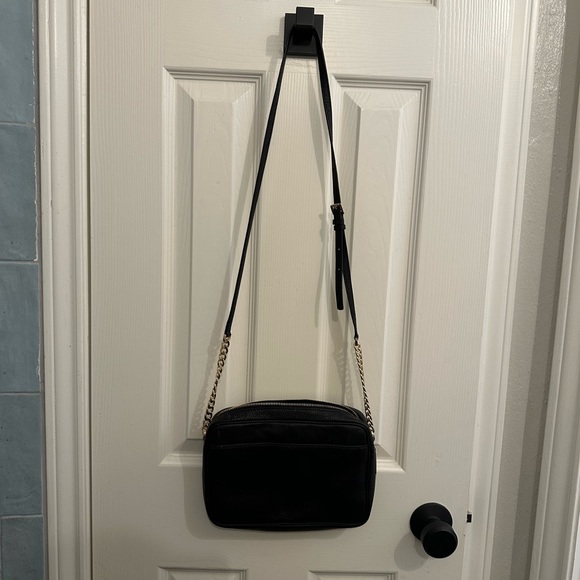 Michael Kors nwt cross body black leather mini bag. - Picture 2 of 4